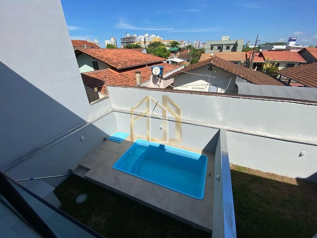 Apartamento em Bairro Itacolomi, Balneário Piçarras SC