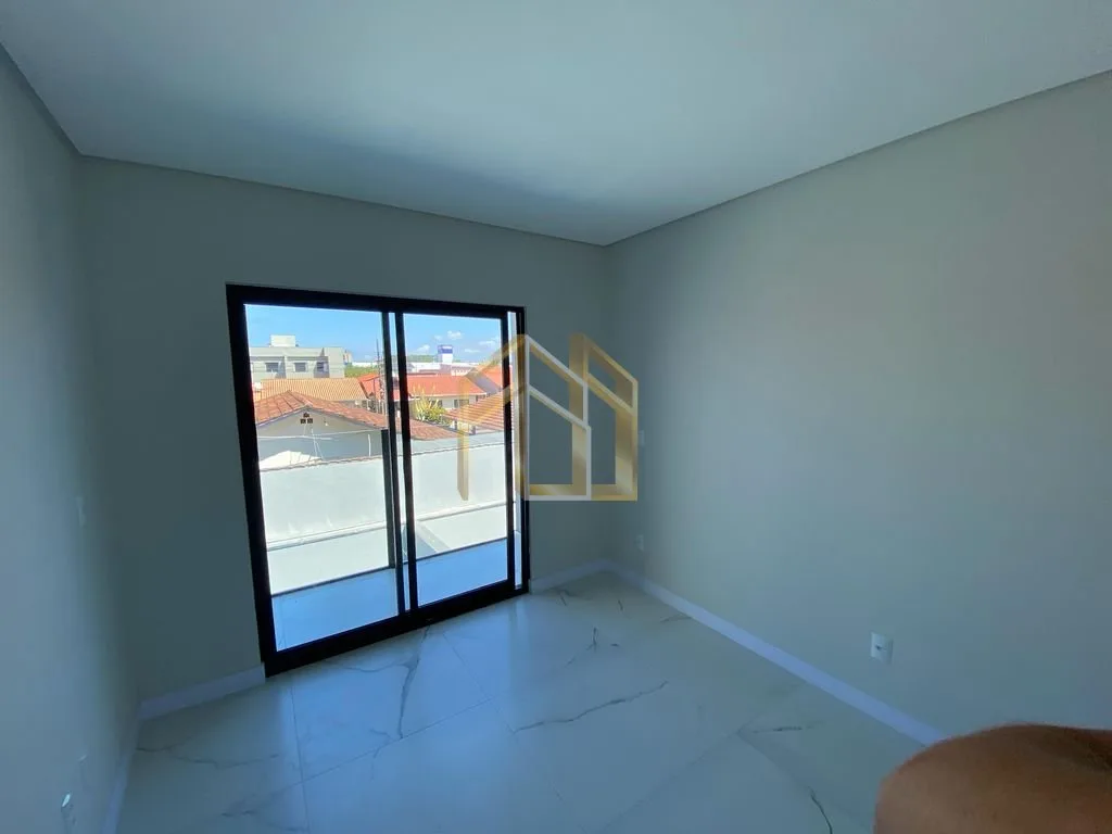 Apartamento em Bairro Itacolomi, Balneário Piçarras SC