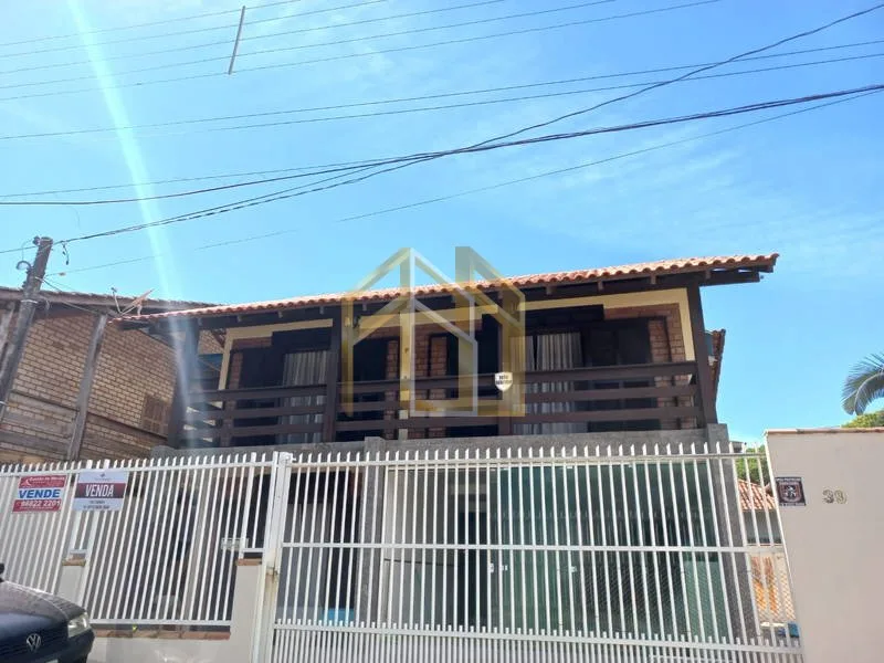 Casa 2 dorm. em Centro, Balneário Piçarras/SC · foto 3 | Família Broker