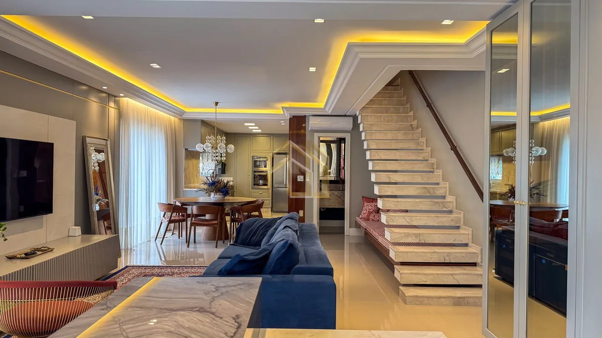 Apartamento 4 dorm. em Meia Praia, Itapema/SC — Marie Antoinette · foto 2 | Família Broker