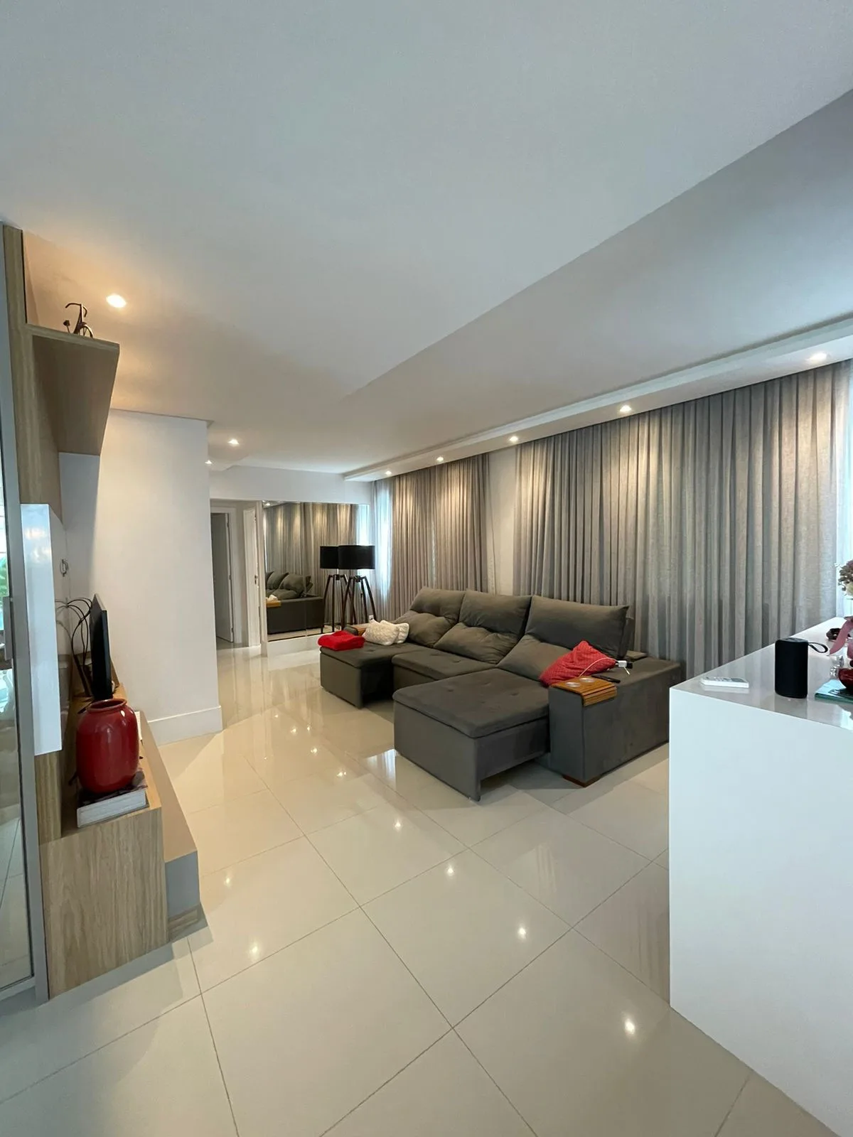 Elegance Tower Residence
