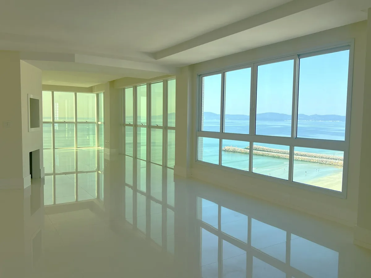 Riviera Del Sol