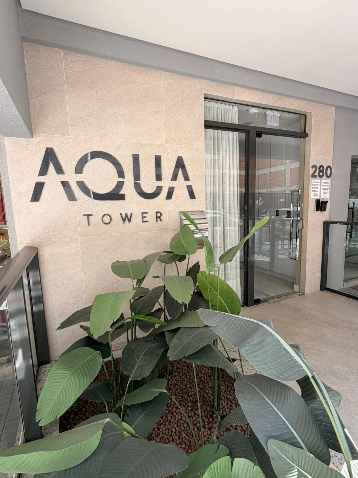 AQUA TOWER