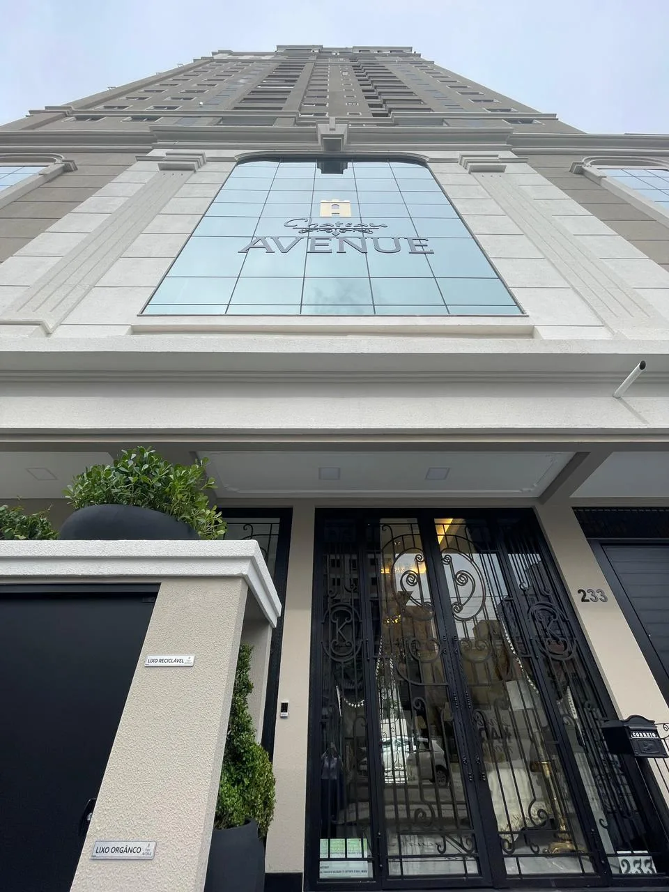 Chateau Avenue 1106