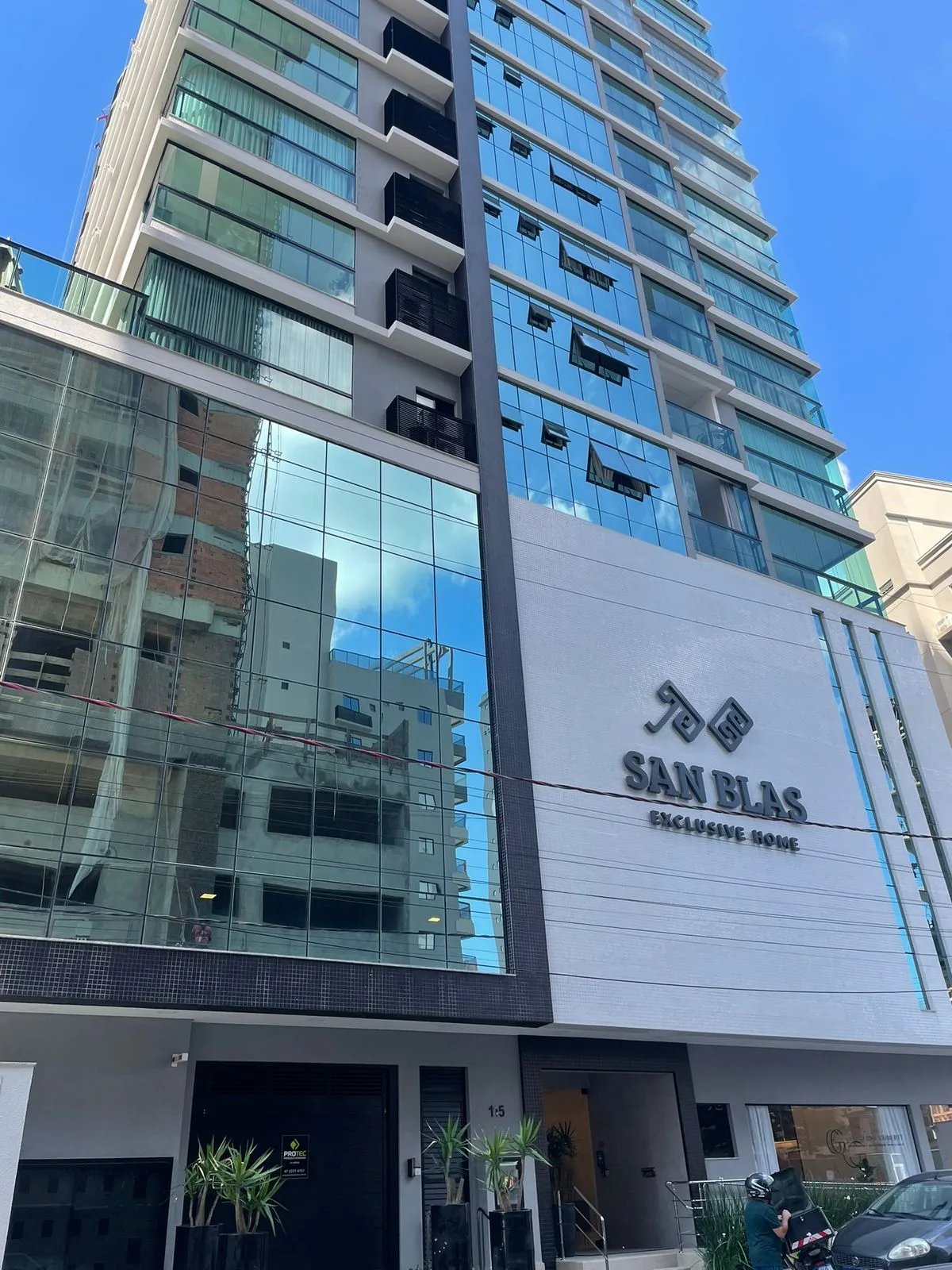 SAN BLASS