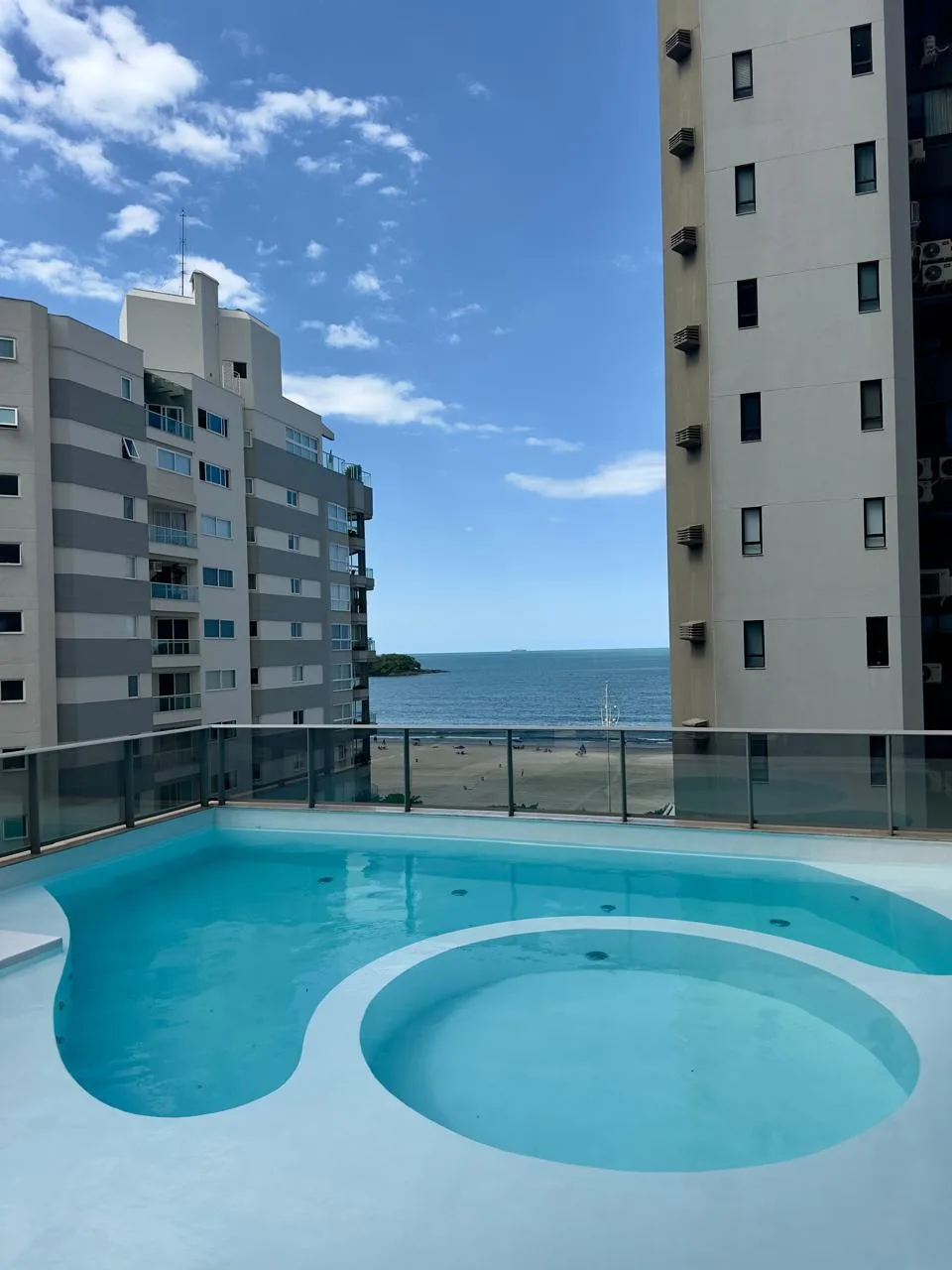 Apartamento diferenciado Quadra mar