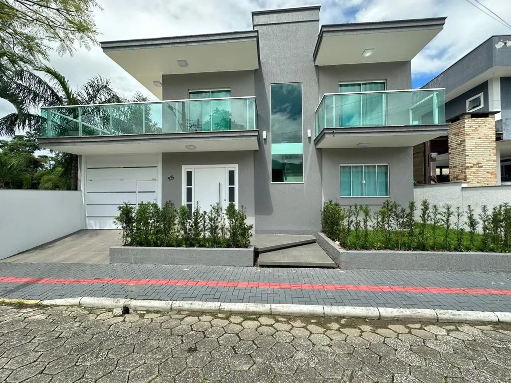 Casa Alto Padrão Condomínio