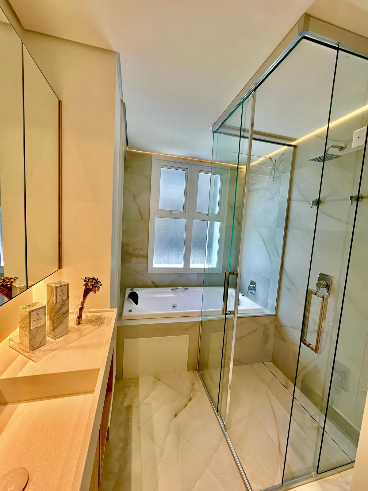 Le Blanc Brava Residence