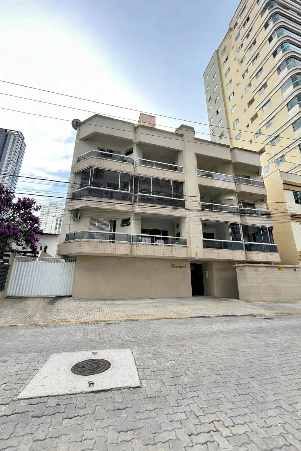 Edifício Concavi