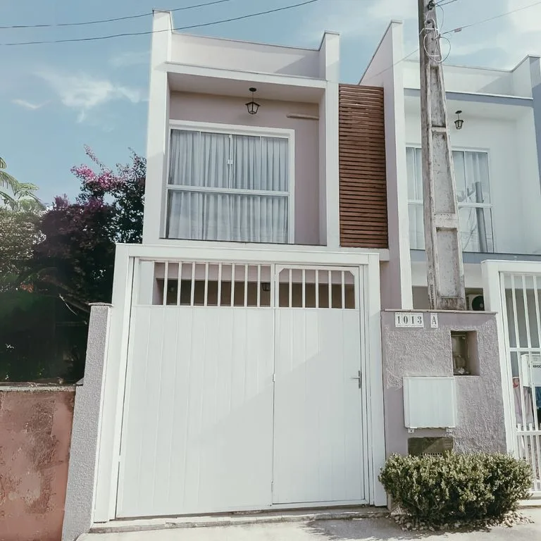 Casa 3 dorm. em Itacolomi, Balneário Piçarras/SC · destaque | Família Broker