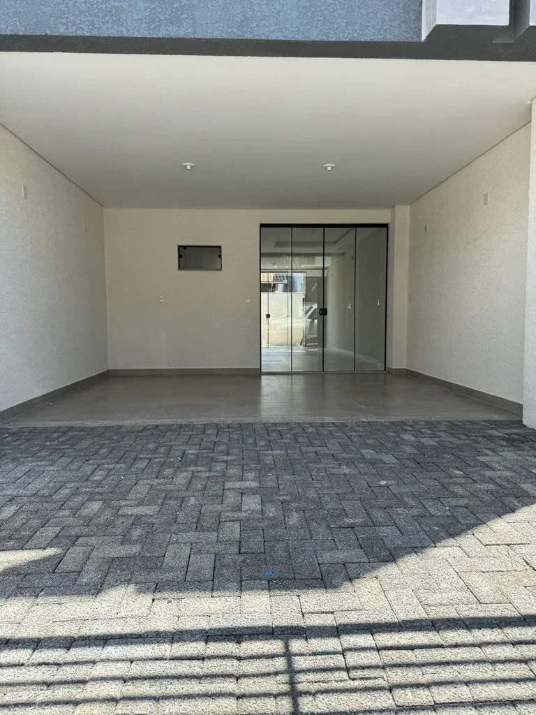 Casa 2 dorm. em Bairro Itacolomi, Balneário Piçarras/SC · foto 2 | Família Broker