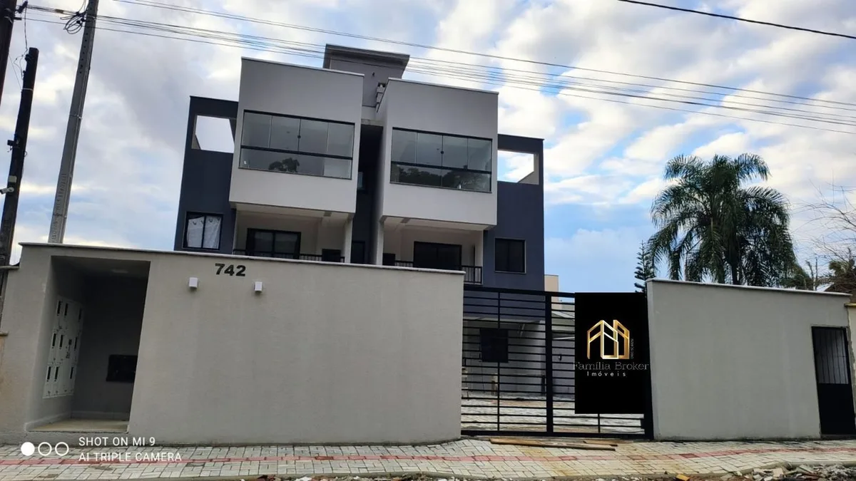 Apartamento 2 dorm. em Itacolomi, Balneário Piçarras/SC · foto 2 | Família Broker