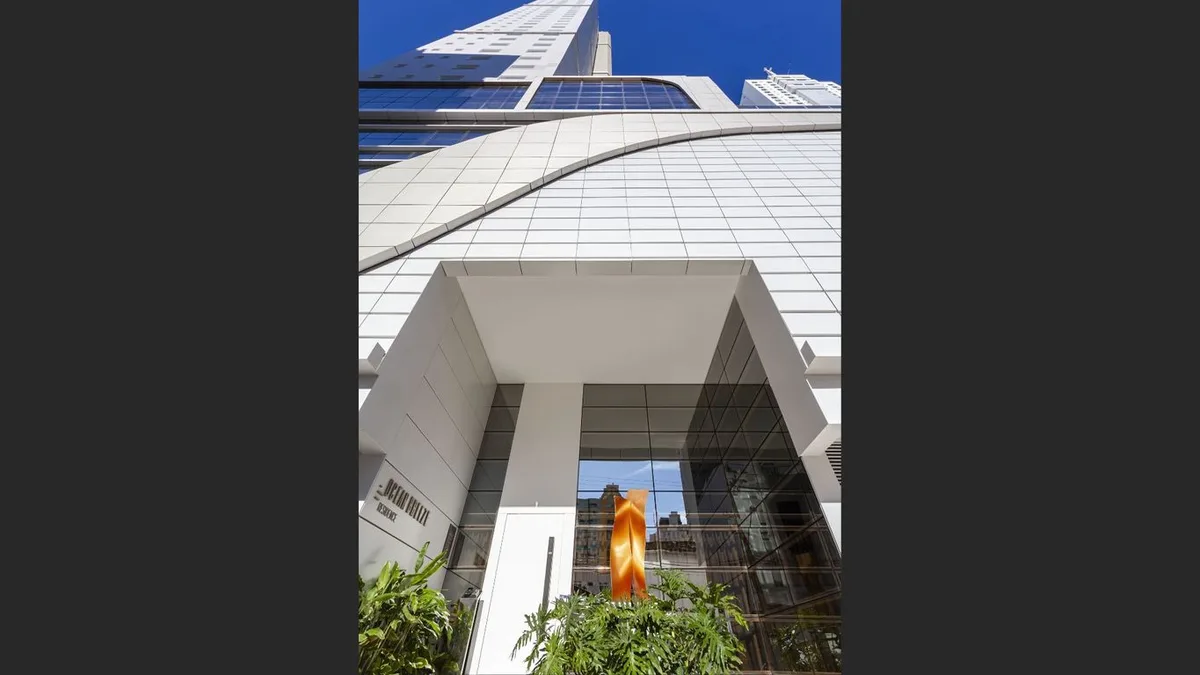 Apartamento 4 dorm. em Centro, Balneário Camboriú/SC · foto 3 | Família Broker