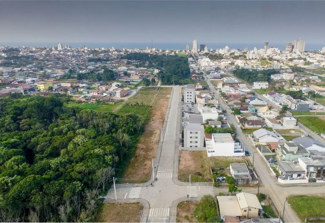 Apartamento 2 dorm. em Itacolomi, Balneário Piçarras/SC · foto 2 | Família Broker