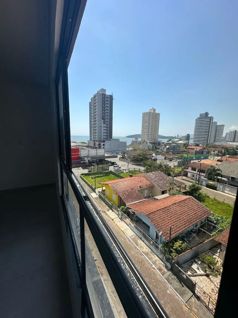 Apartamento 3 dorm. em Centro, Balneário Piçarras/SC · destaque | Família Broker