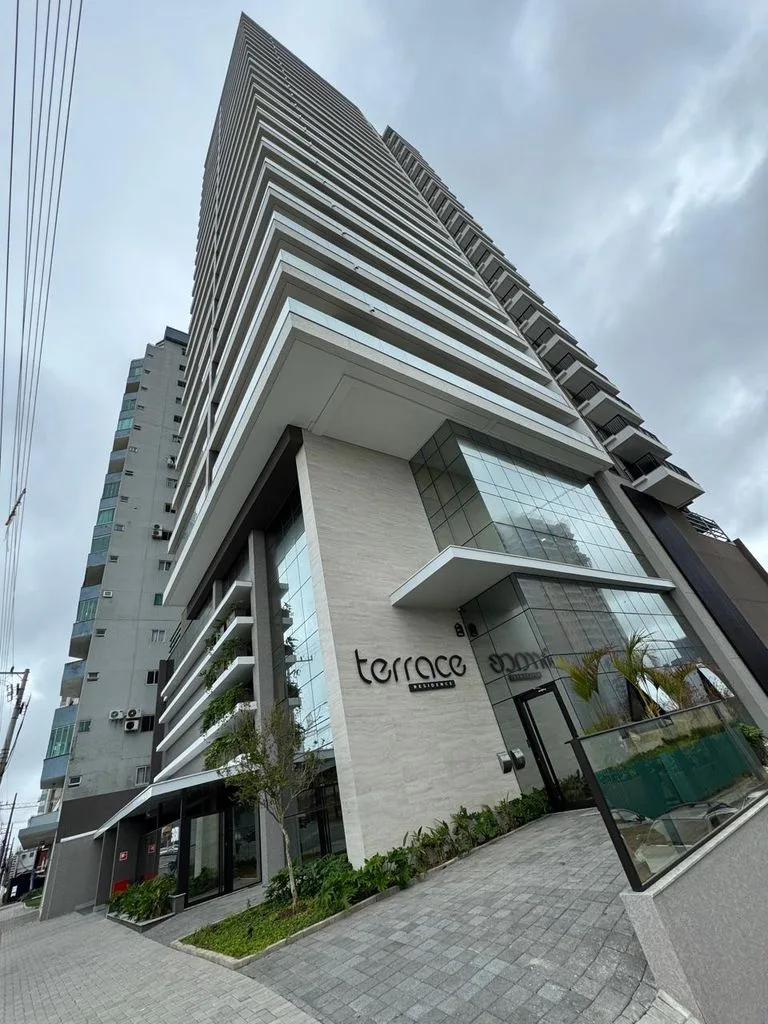 Apartamento 3 dorm. em Centro, Balneário Piçarras/SC · destaque | Família Broker