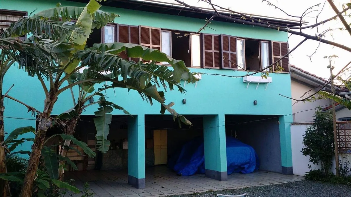 Casa 7 dorm. em Centro, Balneário Piçarras/SC · foto 3 | Família Broker