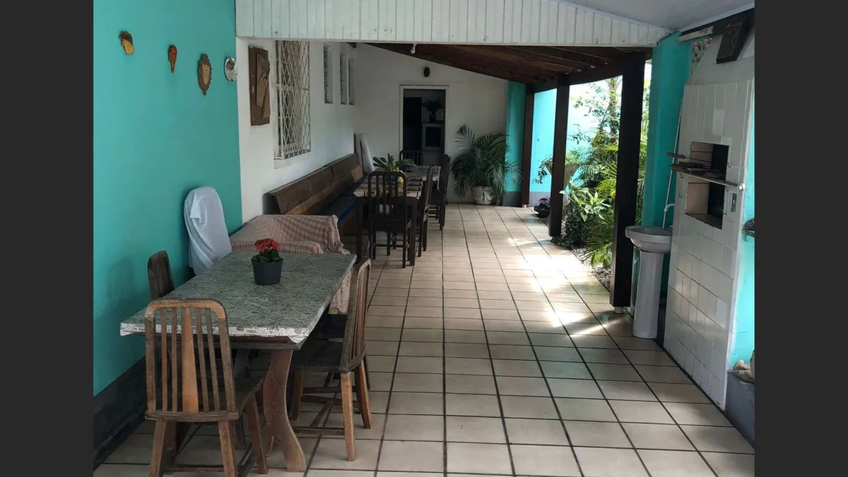 Casa 7 dorm. em Centro, Balneário Piçarras/SC · foto 5 | Família Broker