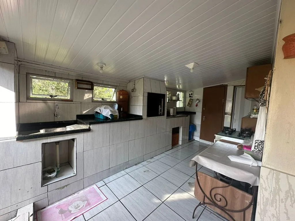 Casa 5 dorm. em Itacolomi, Balneário Piçarras/SC · foto 3 | Família Broker