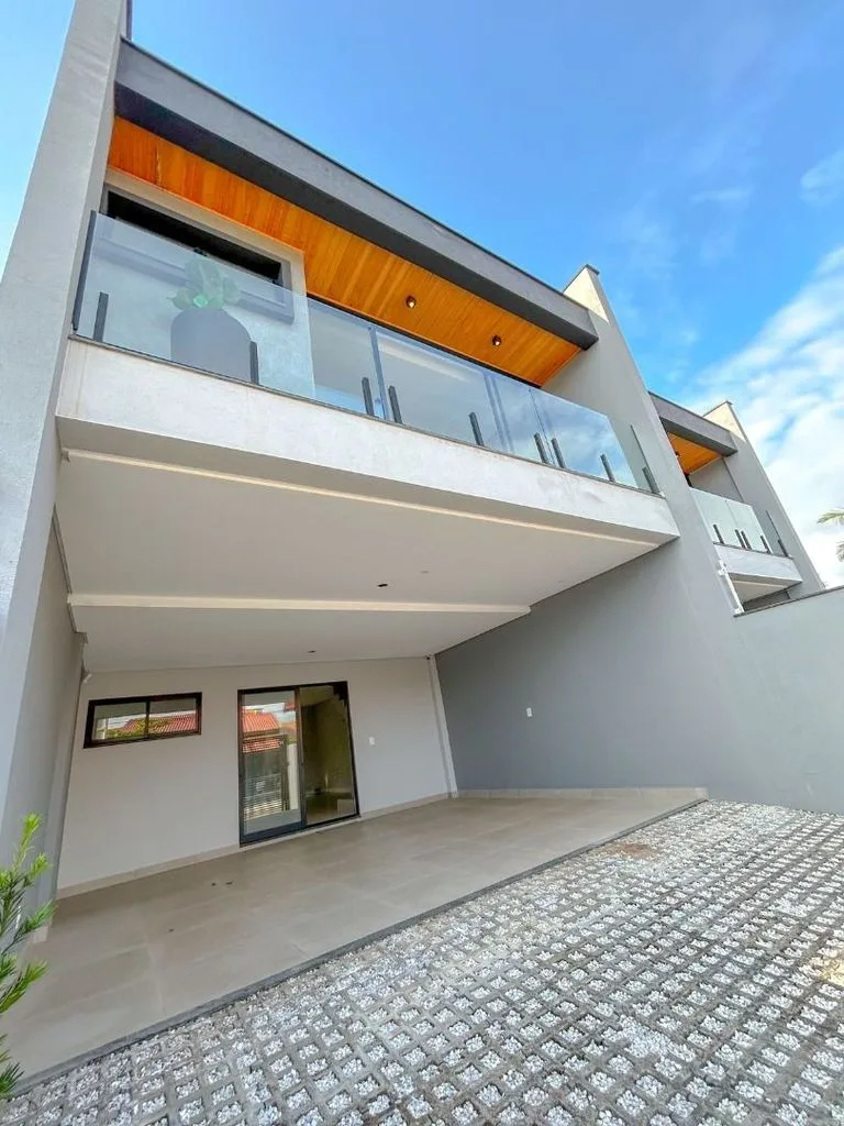 Casa 3 dorm. em Itacolomi, Balneário Piçarras/SC · destaque | Família Broker