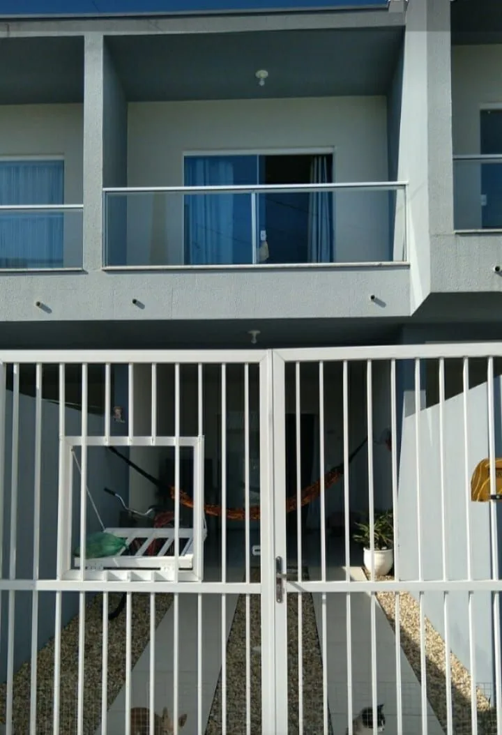Casa 2 dorm. em Itacolomi, Balneário Piçarras/SC · destaque | Família Broker