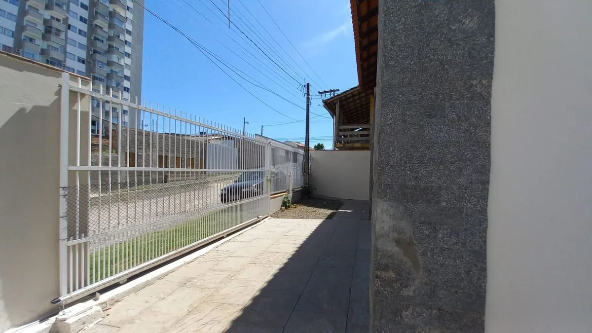 Casa 2 dorm. em Centro, Balneário Piçarras/SC · foto 4 | Família Broker